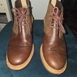 Clarks Women's Brown Leather and Suede Chukka Boots
